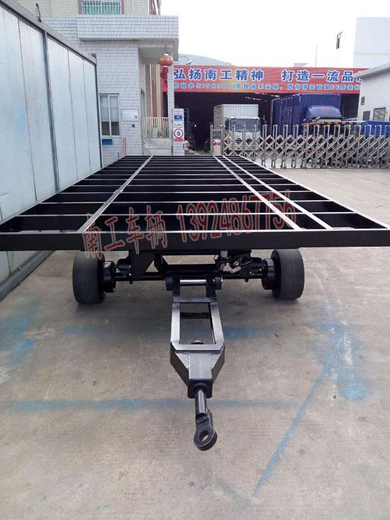 移動(dòng)4噸售貨亭底盤(pán)拖車(chē)